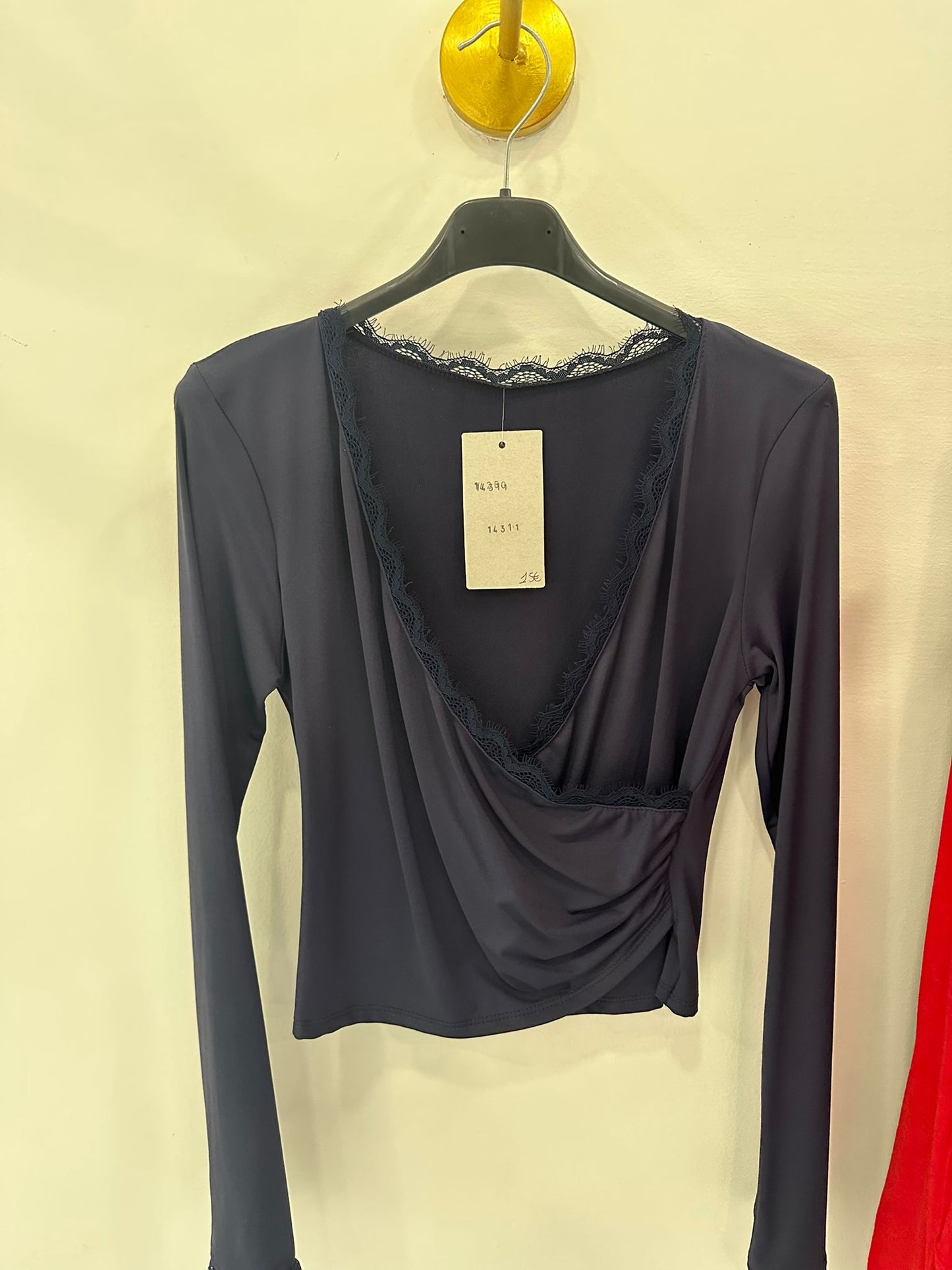 Maglietta crop pizzo