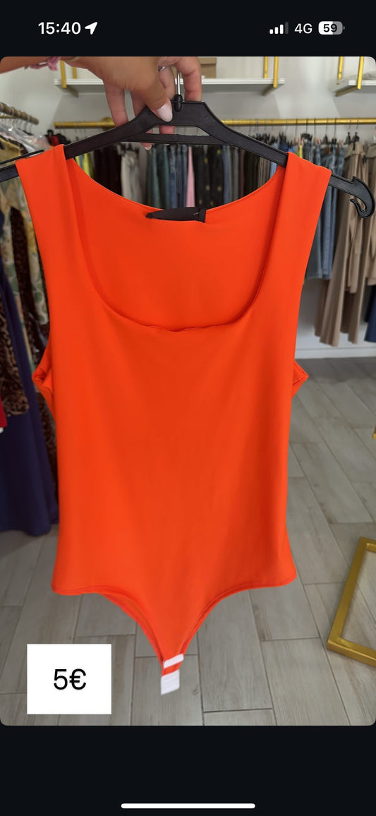 Body scollo quadrato